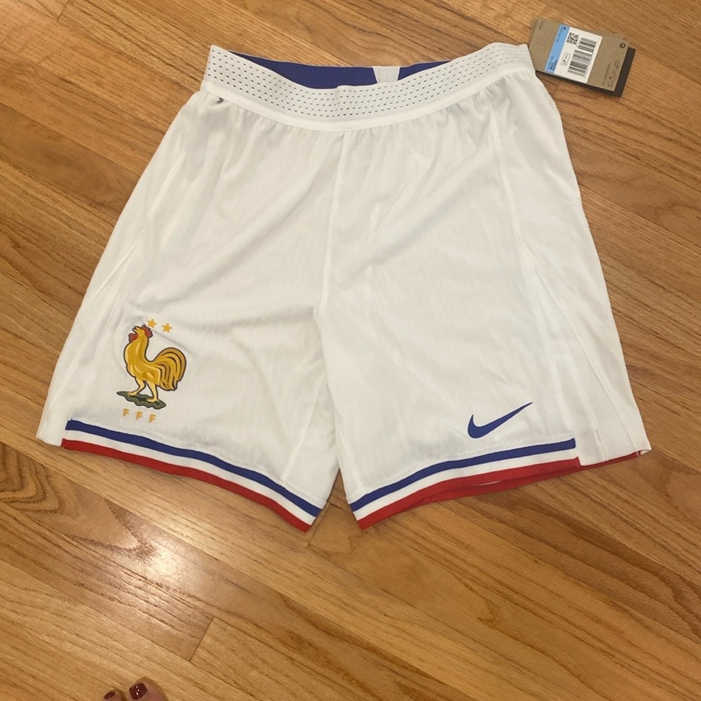 Men’s France 2024 NWT men’s Shorts Medium